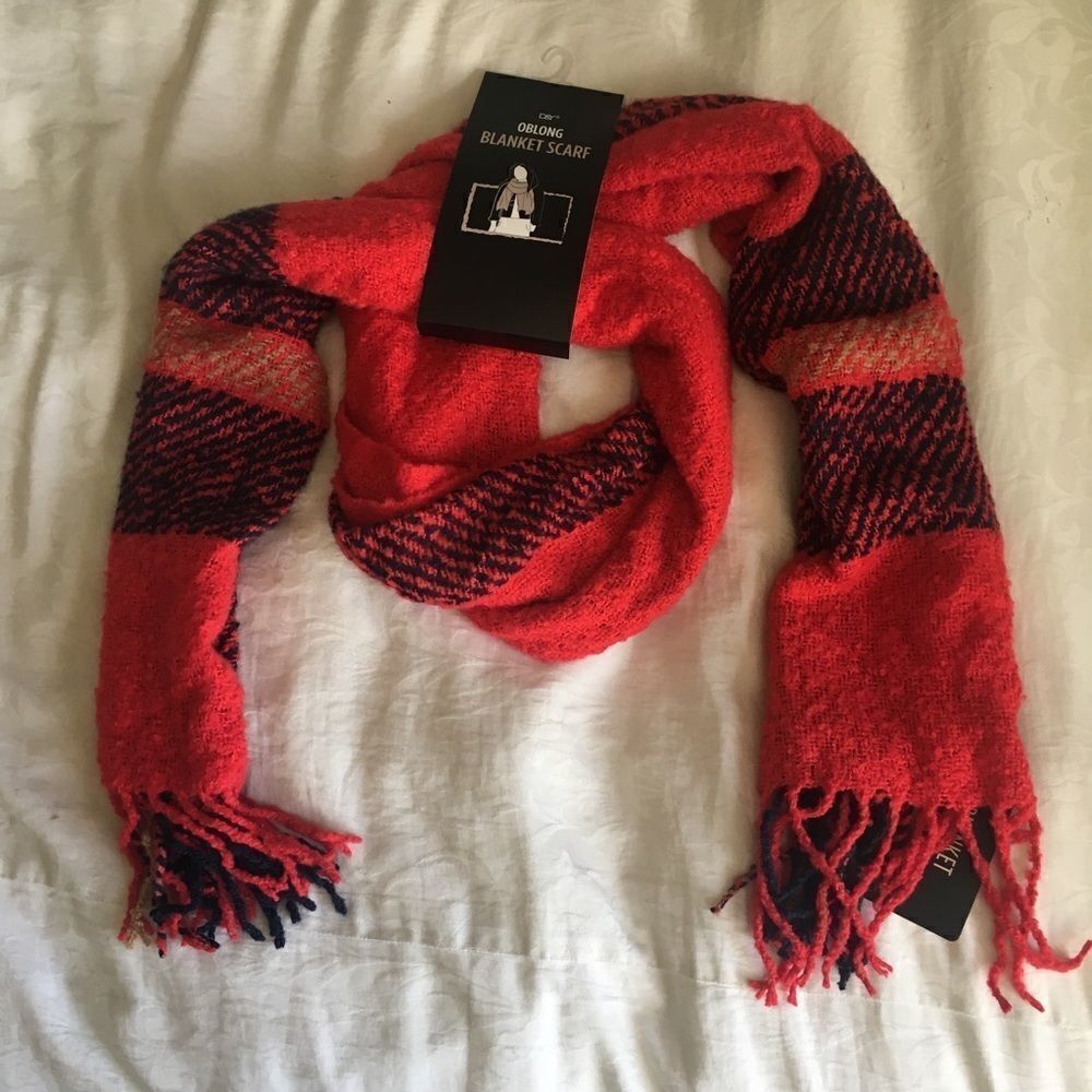 NWT Blanket scarf. Red, Navy and gold